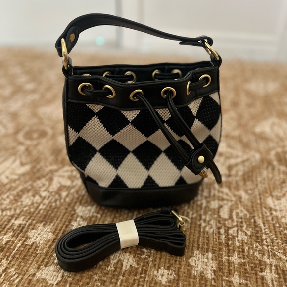 Checkered bucket bag - Picture 3 of 7